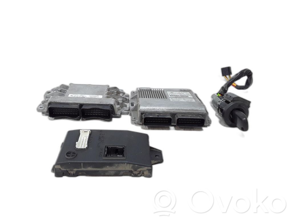 Dacia Sandero Engine ECU kit and lock set 