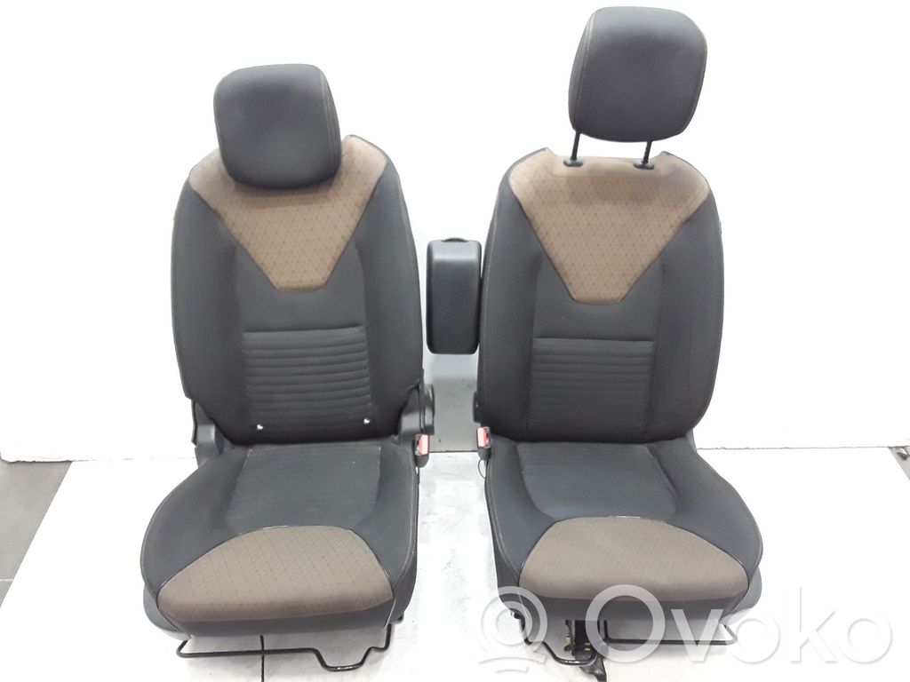 Interior set   876511368R,20241711,23705796,VDMS13