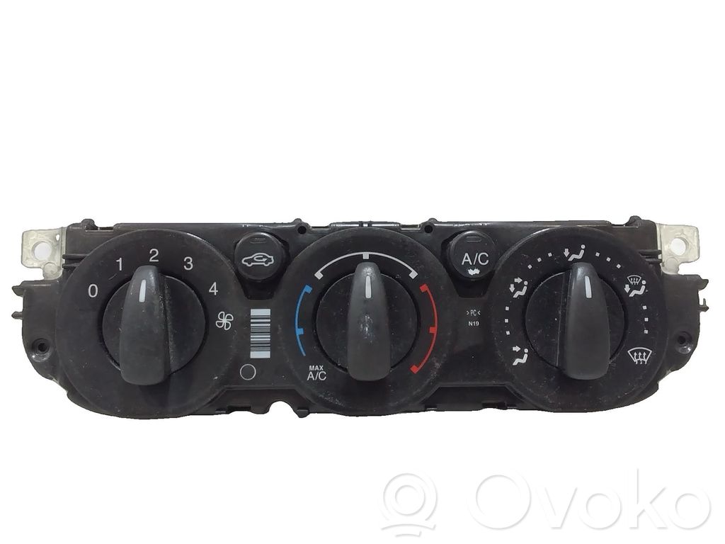 Ford C-MAX II Climate control unit 