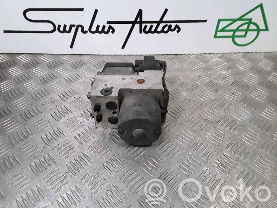 Audi A6 S6 C4 4A Bomba de ABS 