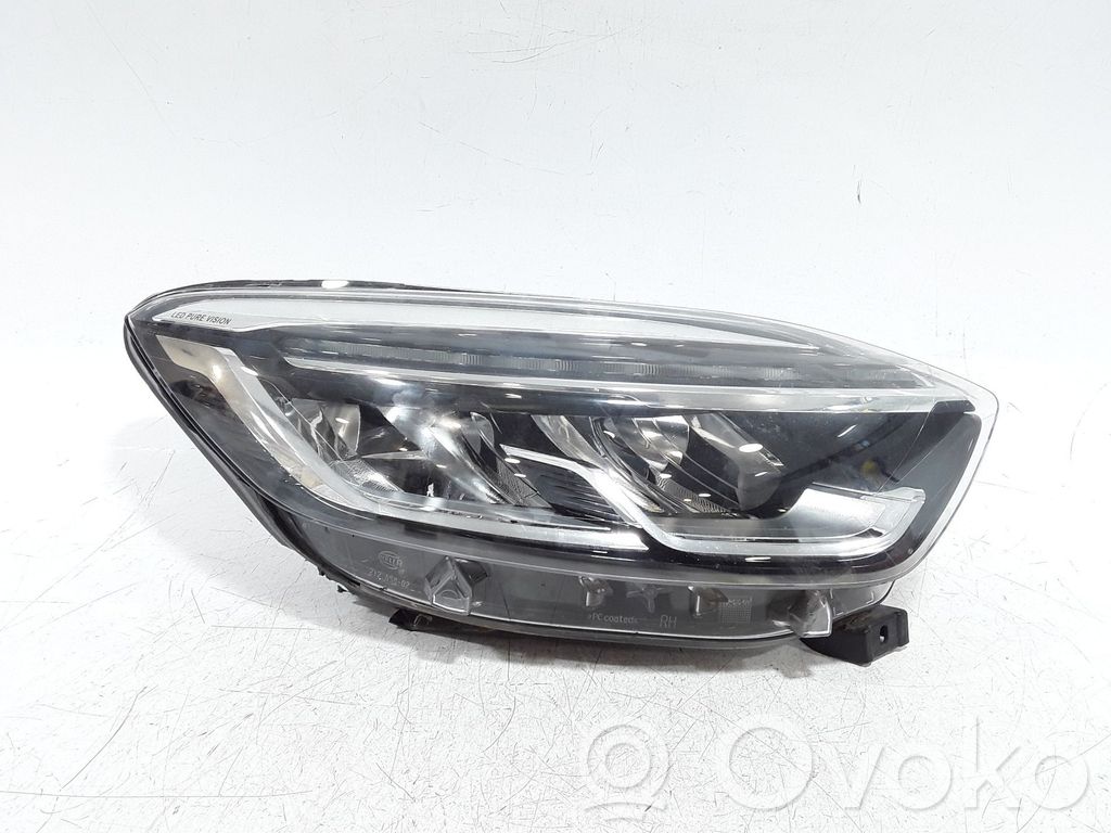 Renault Captur Headlight/headlamp 