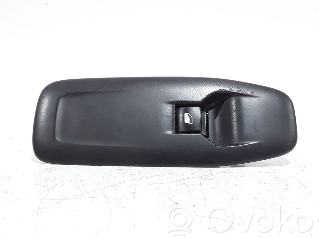 Peugeot 208 I Interruptor del elevalunas eléctrico 