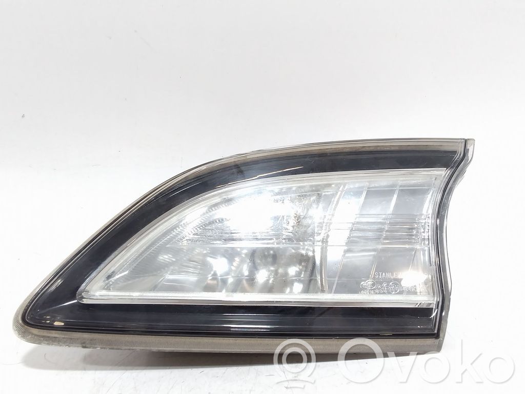 Mazda 3 II Lampy tylnej klapy bagażnika 