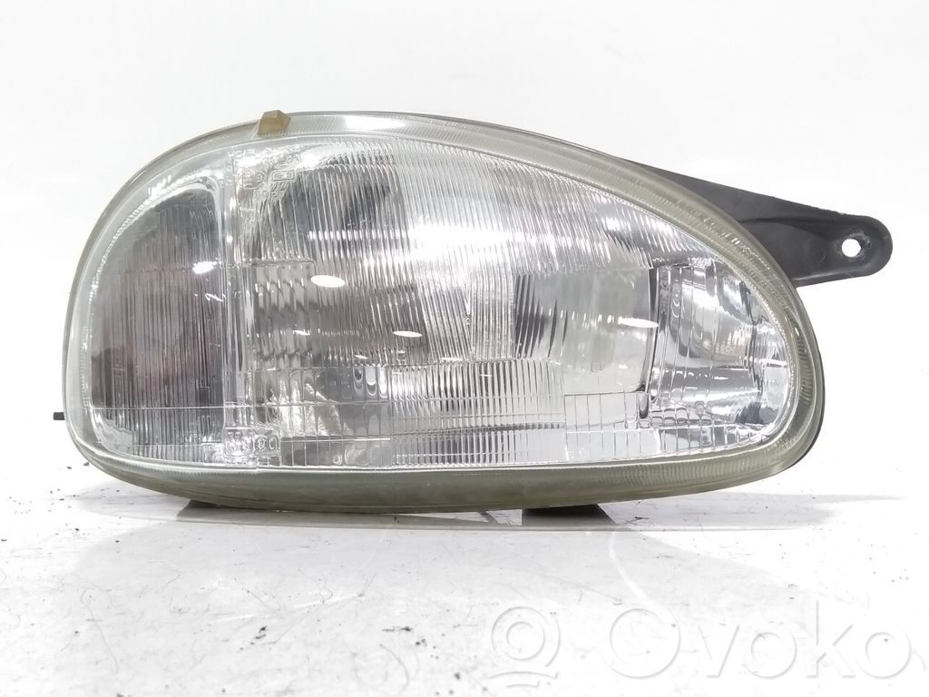 Opel Corsa B Faro/fanale