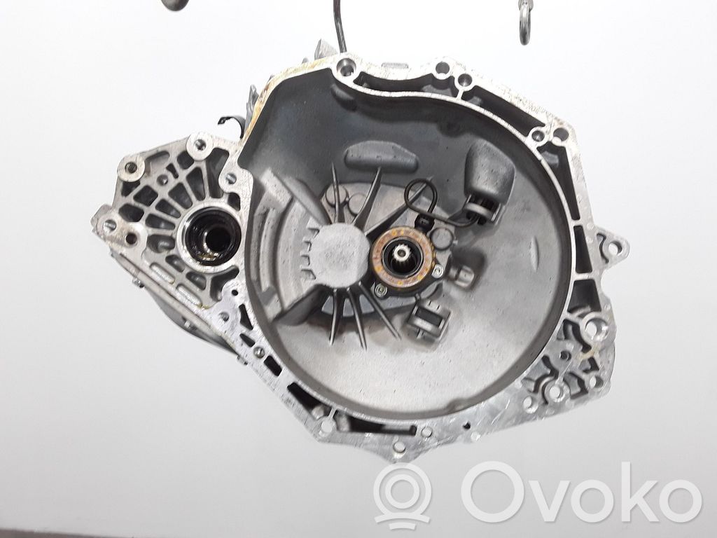 Opel Corsa E Manualna 5-biegowa skrzynia biegów 