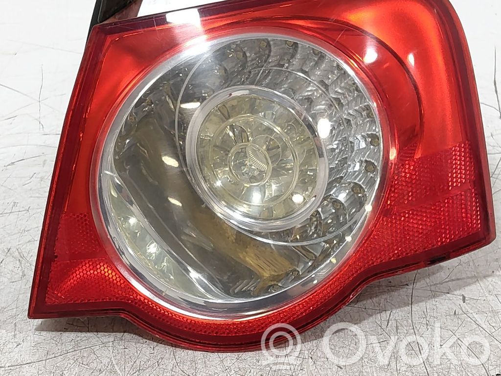 Volkswagen PASSAT B6 Lampă spate în caroserie 