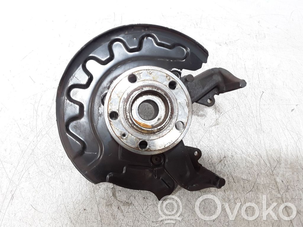 Volkswagen Polo V 6R Zwrotnica koła przedniego