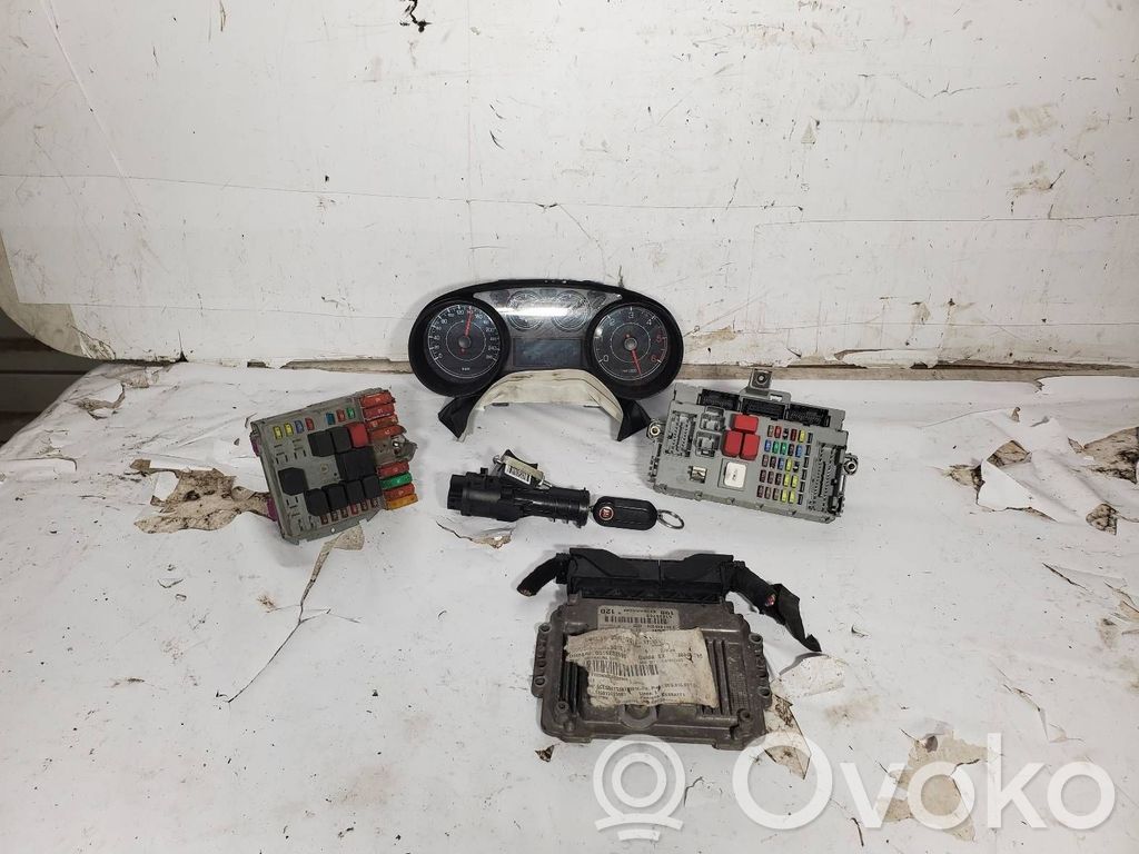 Sterownik / Moduł ECU   0281013579,4138A6ADM,51828269,9699868780