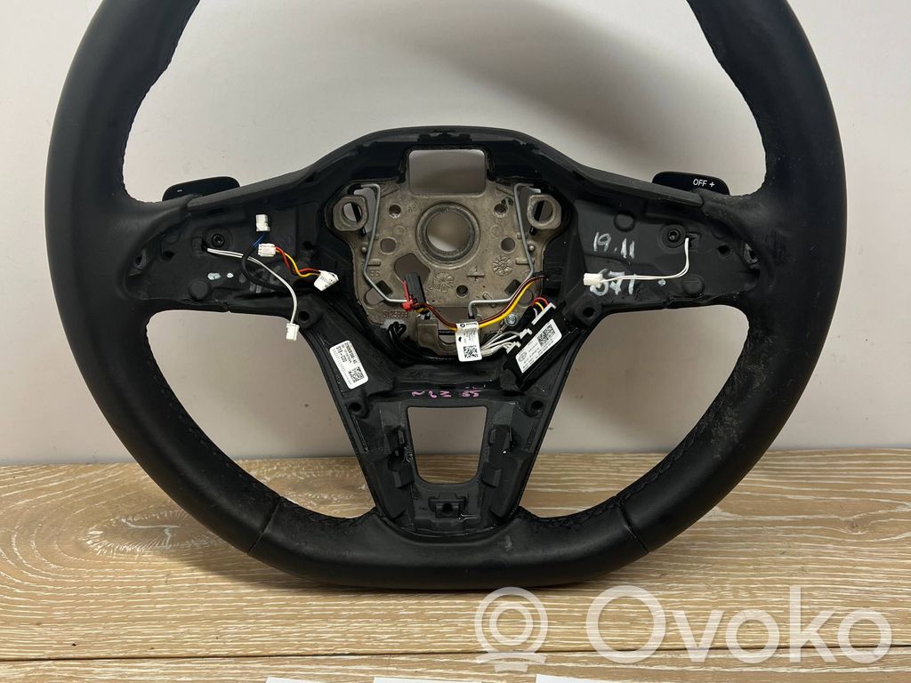 Volkswagen Golf VIII Ohjauspyörä 