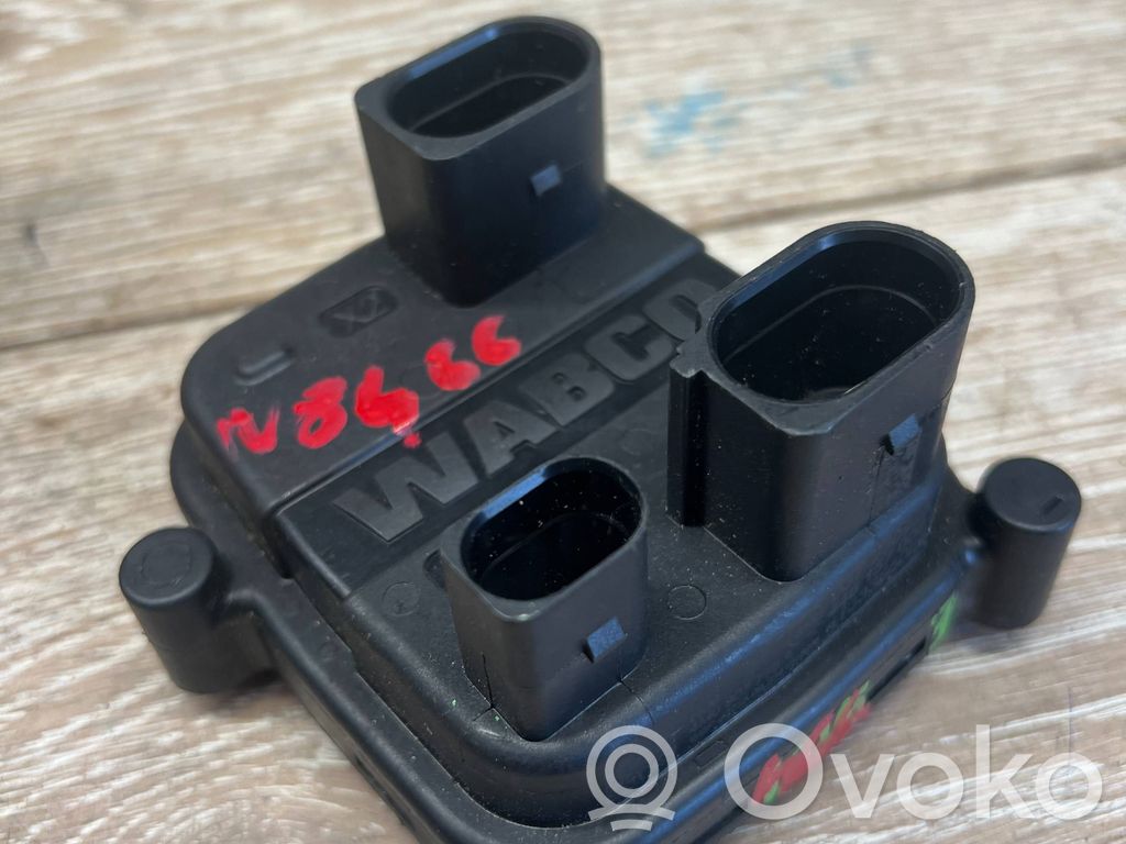 Module de commande suspension   4M0907778A