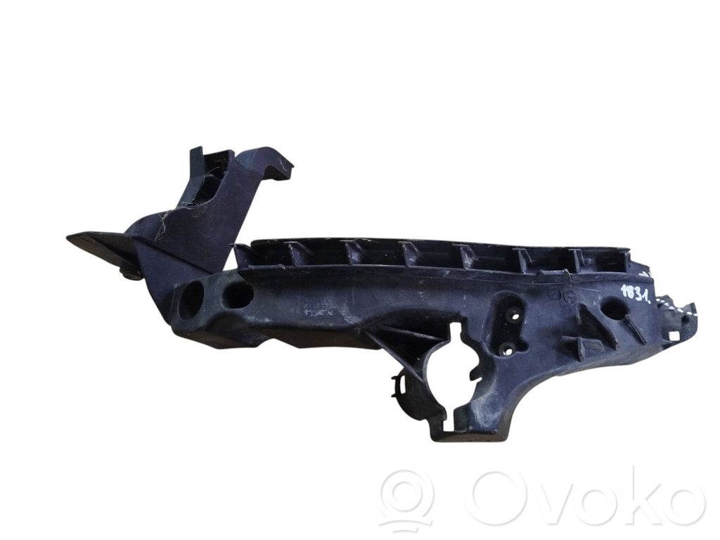 Audi A4 S4 B8 8K Halterung Scheinwerfer 