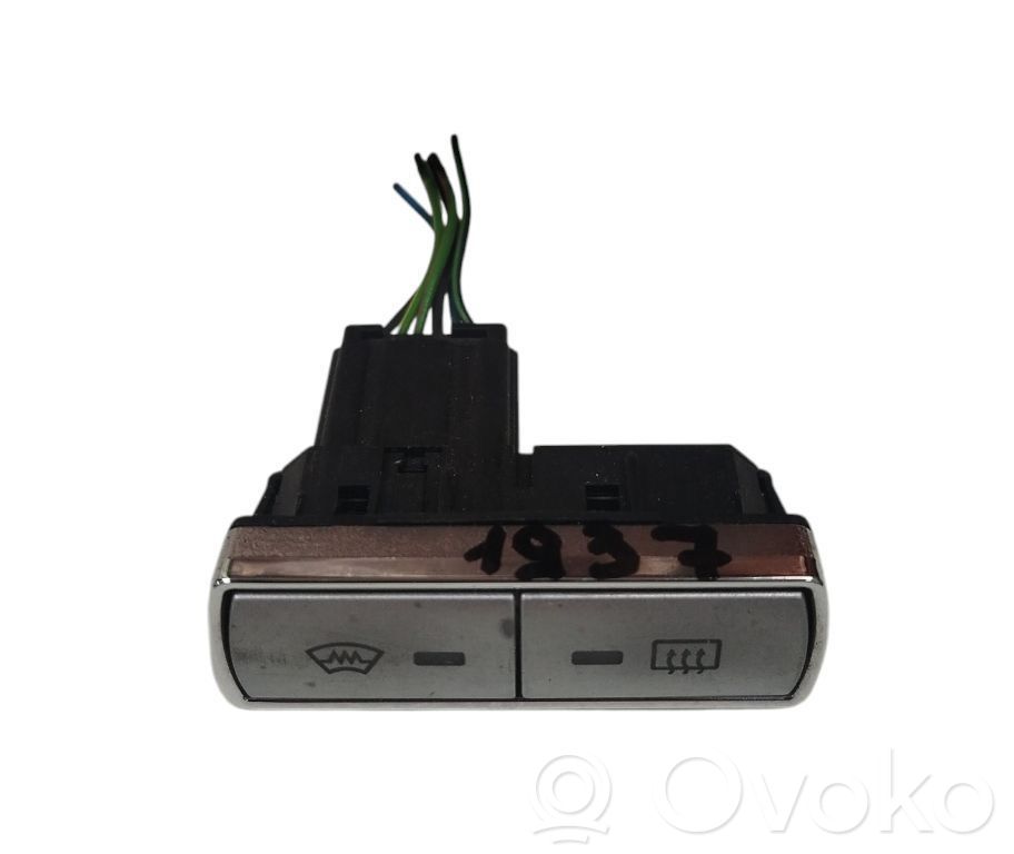 Ford Mondeo Mk III Windscreen/window heater switch 