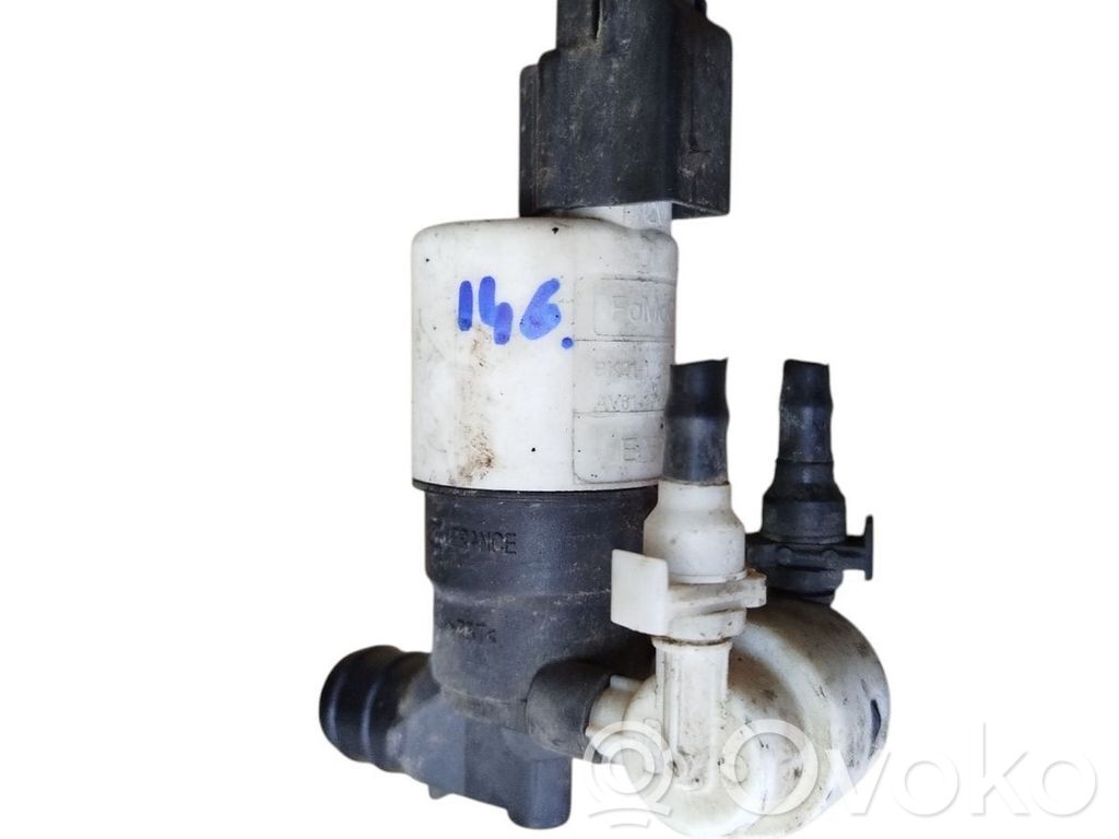 Volvo S60 Windscreen/windshield washer pump 