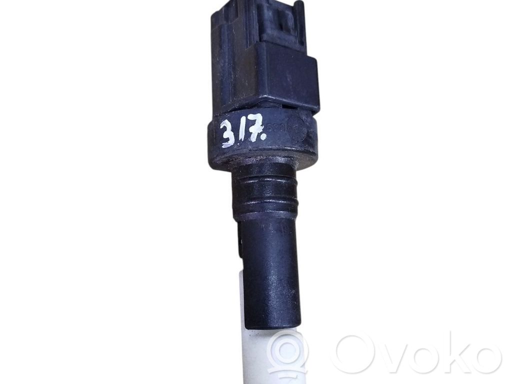 Ford Mondeo MK IV Windshield washer fluid level sensor 