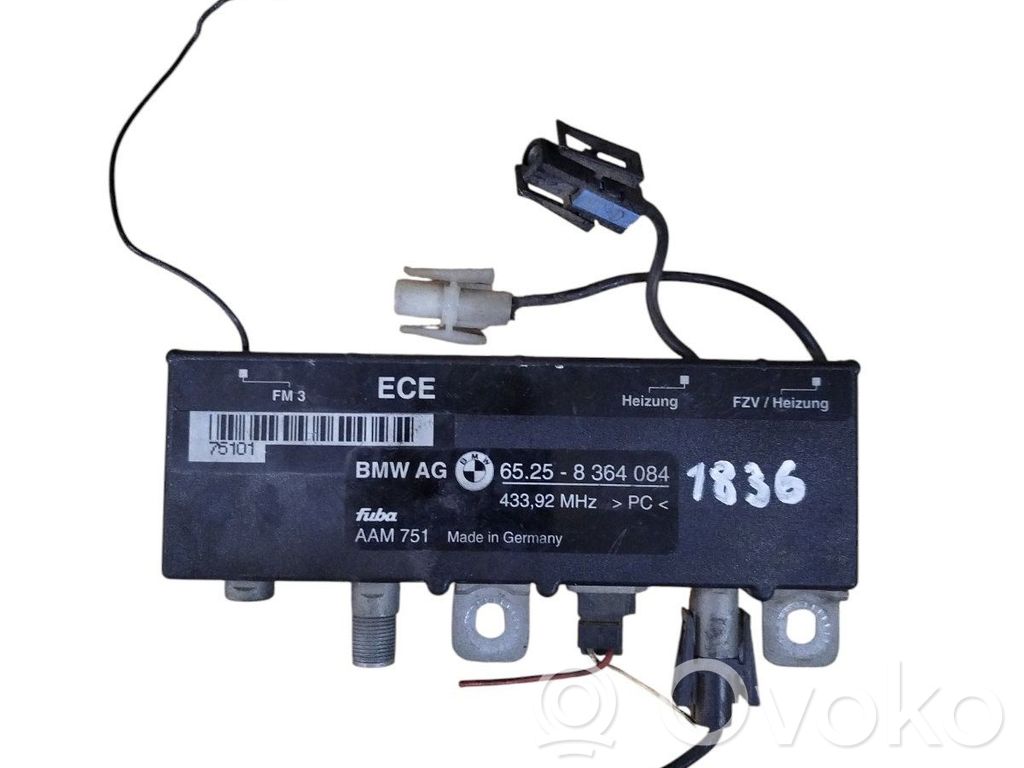 BMW 5 E39 Antenos stiprintuvas 