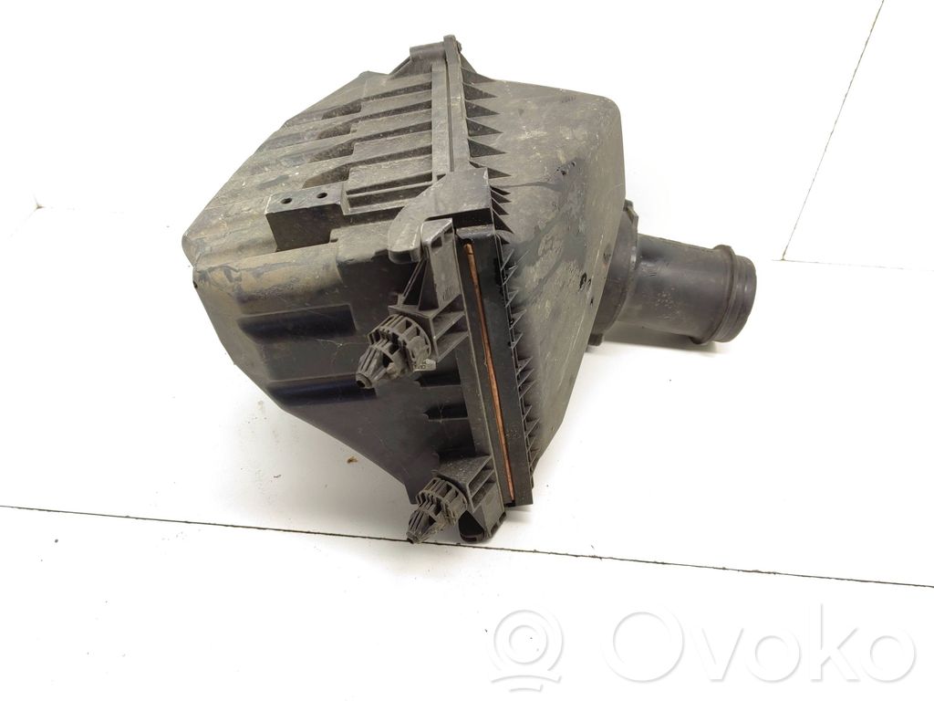 Air filter box   059133835G