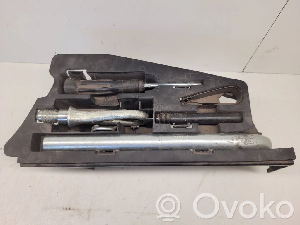 Tool set   4F5012111A