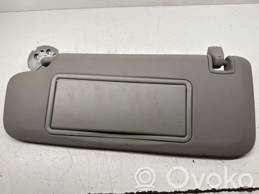 Sun visor