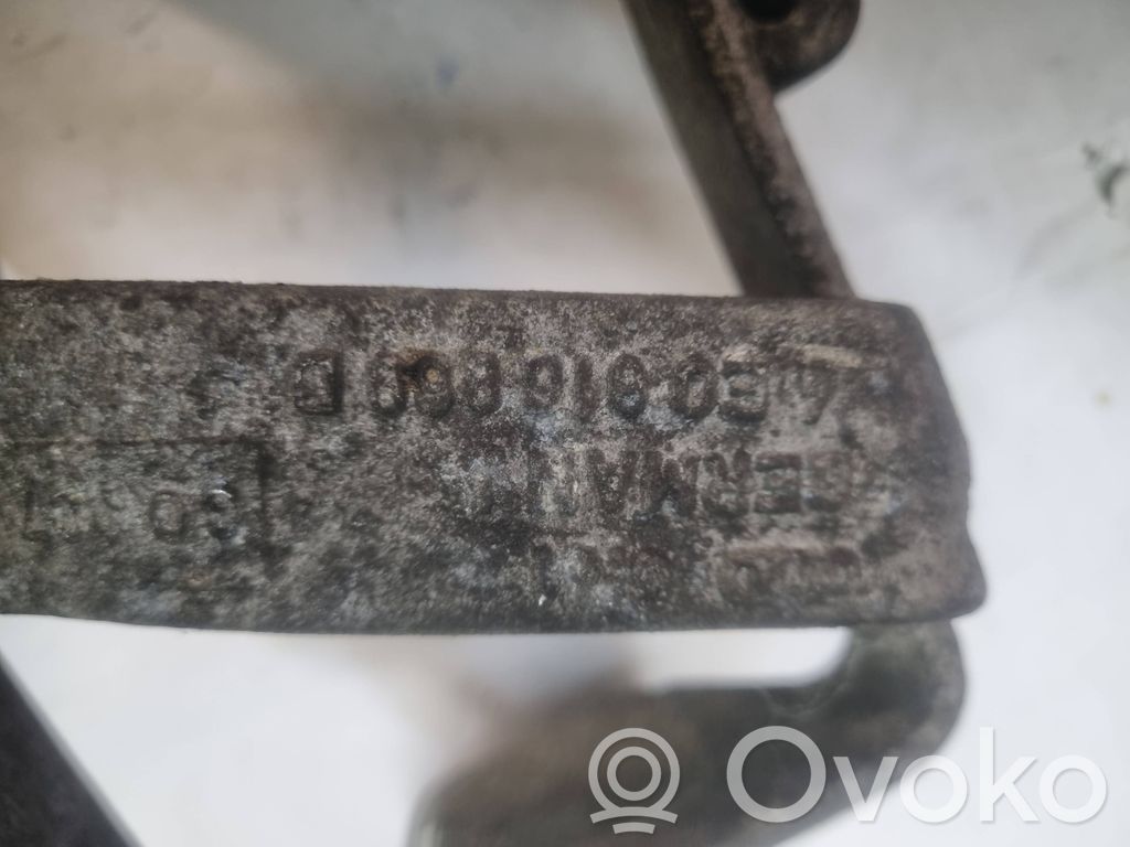 Audi A8 S8 D3 4E Ilmakompressorin kiinnike 