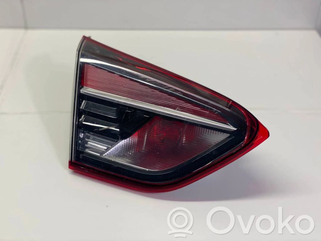 Opel Crossland X Lampy tylnej klapy bagażnika 