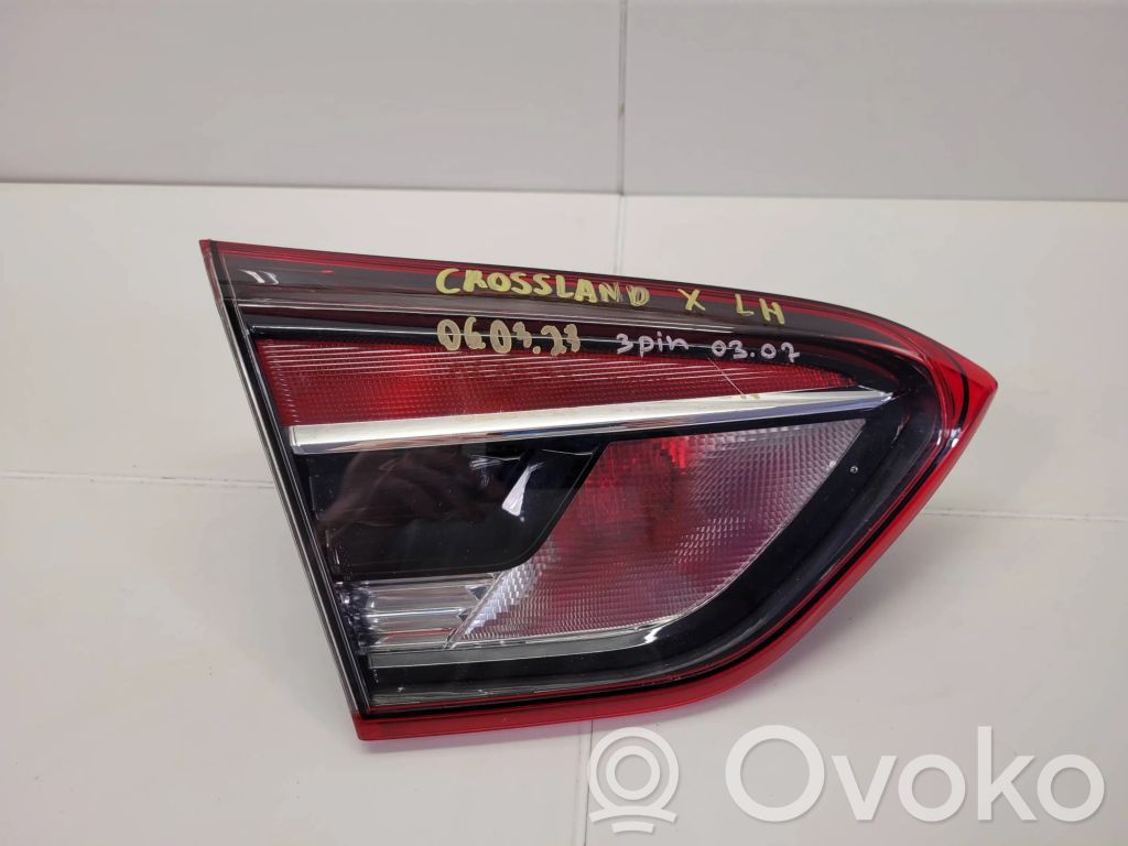 Opel Crossland X Lampy tylnej klapy bagażnika 