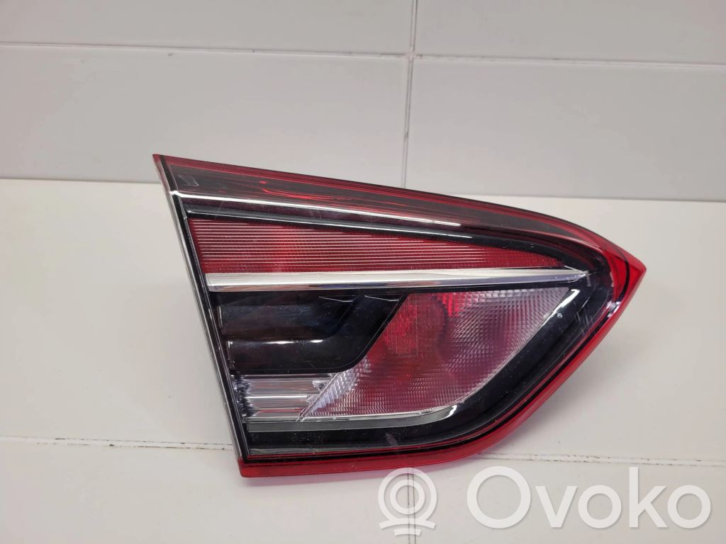 Opel Crossland X Lampy tylnej klapy bagażnika 