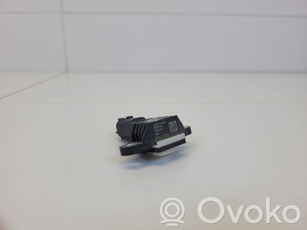 Turvatyynyn törmäysanturi   3893062R00