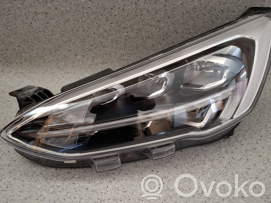Ford Focus Headlight/headlamp 