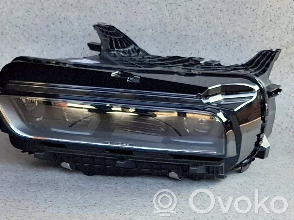 BMW 7 G70 Phare frontale 