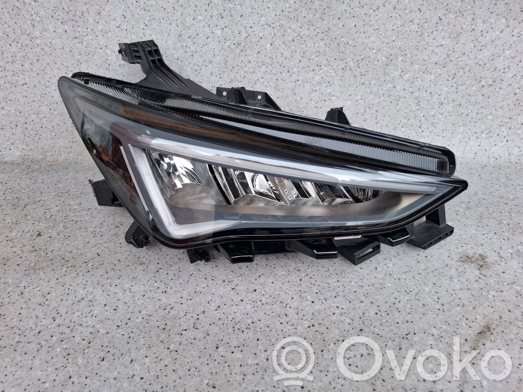 Cupra Born Scheinwerfer 
