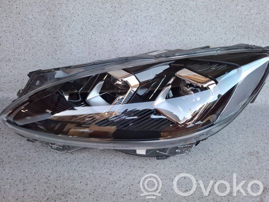Ford Kuga III Far 