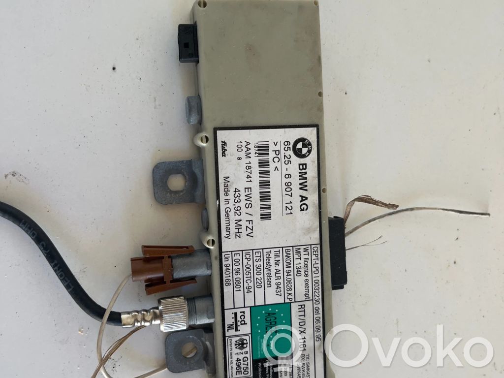 Antenos stiprintuvas   65256907121,43392MHZ,AM18741