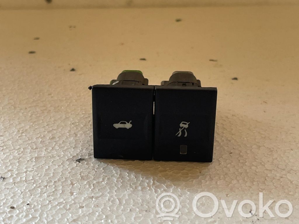 Ford Mondeo Mk III ESP (stability program) switch 