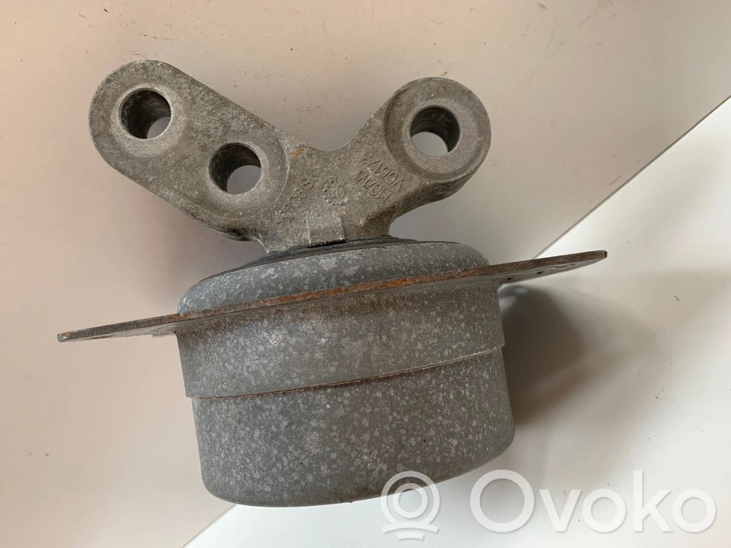 Opel Insignia A Engine mount bracket 