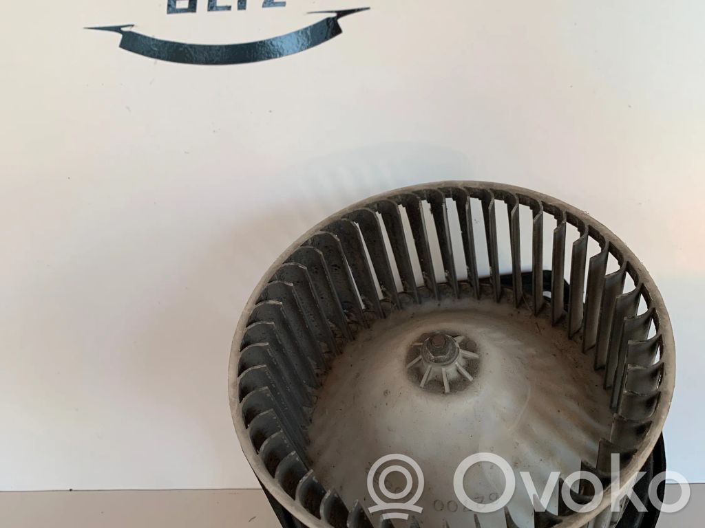 Subaru Outback Pečiuko ventiliatorius/ putikas 