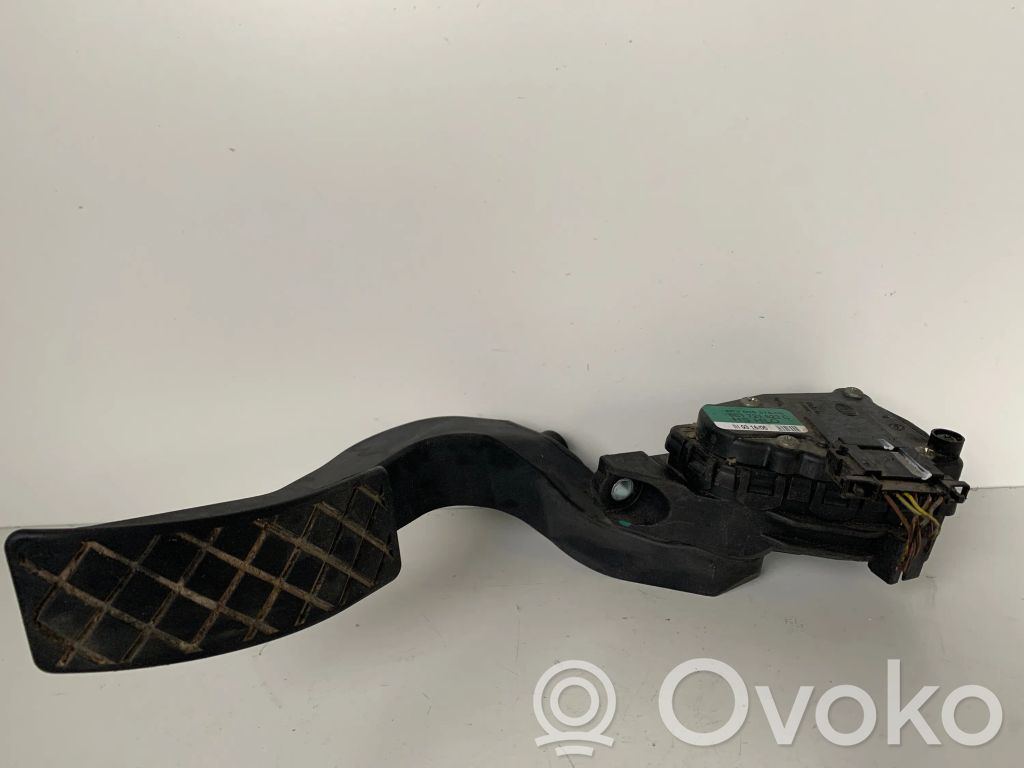Audi A4 S4 B7 8E 8H Accelerator throttle pedal 