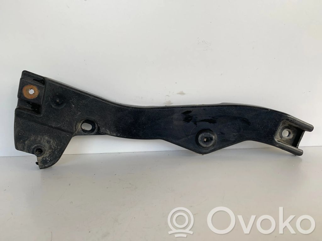 Audi A4 S4 B7 8E 8H Front bumper mounting bracket 