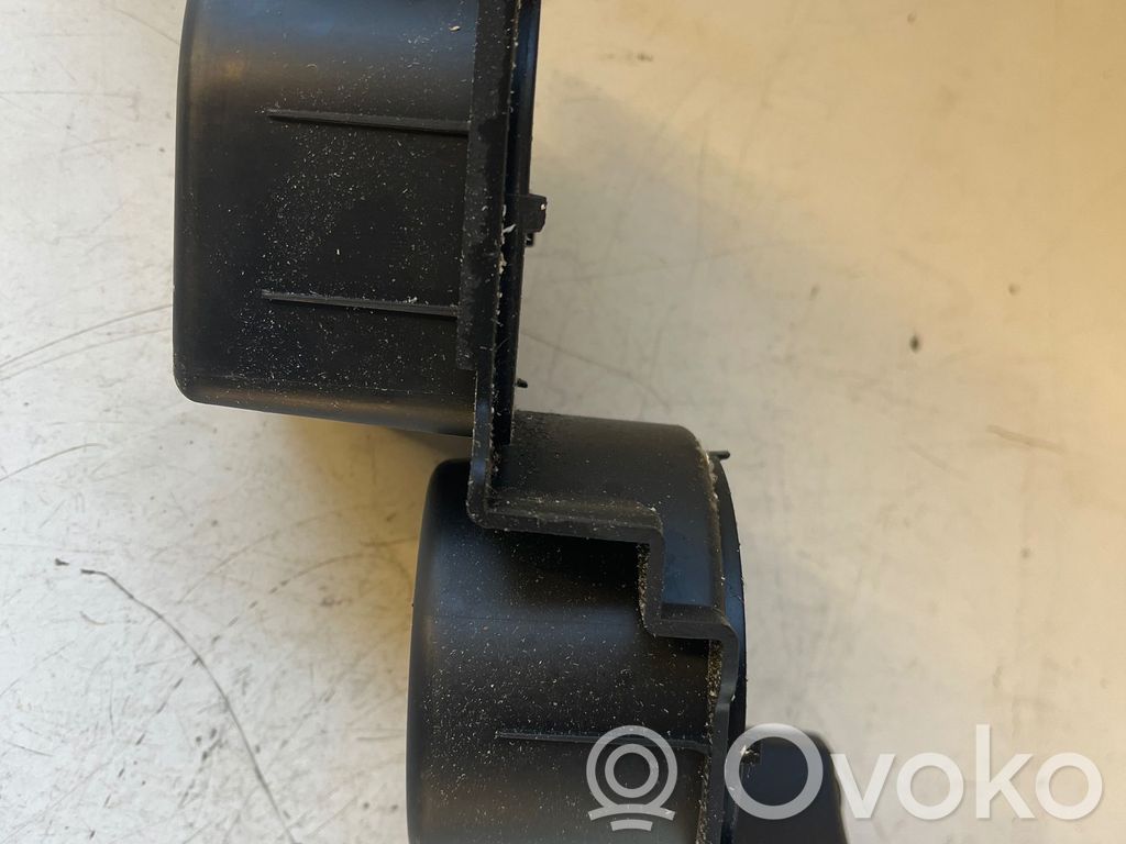 KIA Ceed Glāžu turētājs 