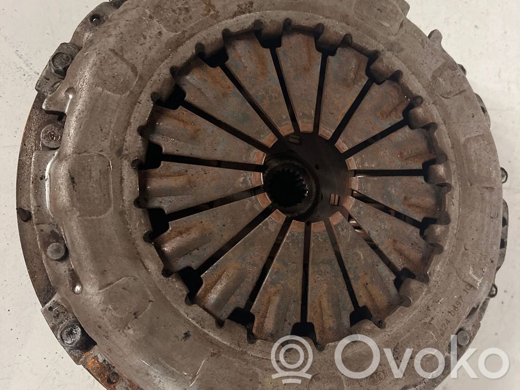 KIA Ceed Sankabos komplektas 