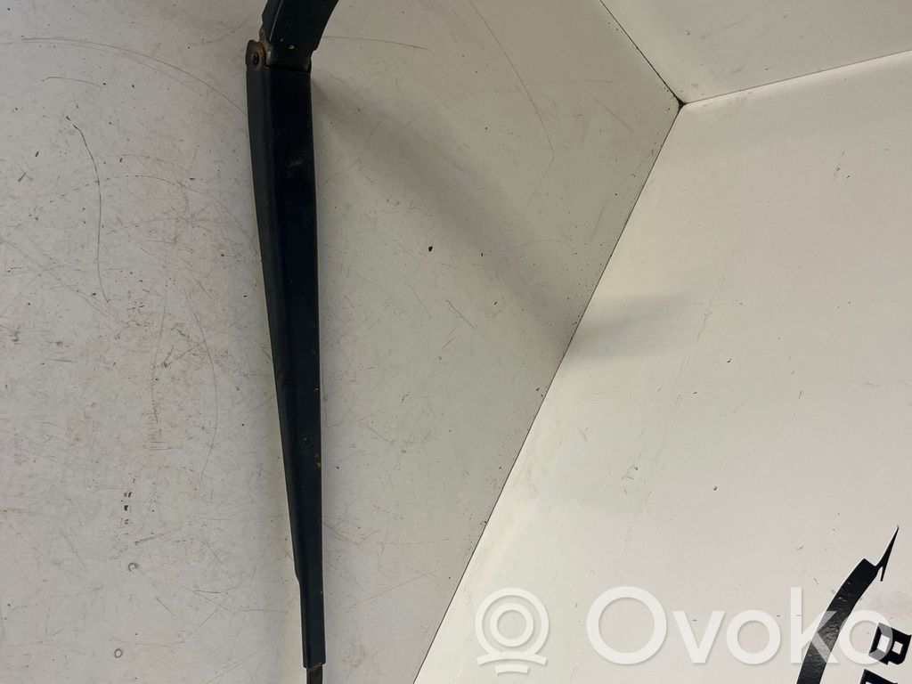 KIA Ceed Front wiper blade arm 