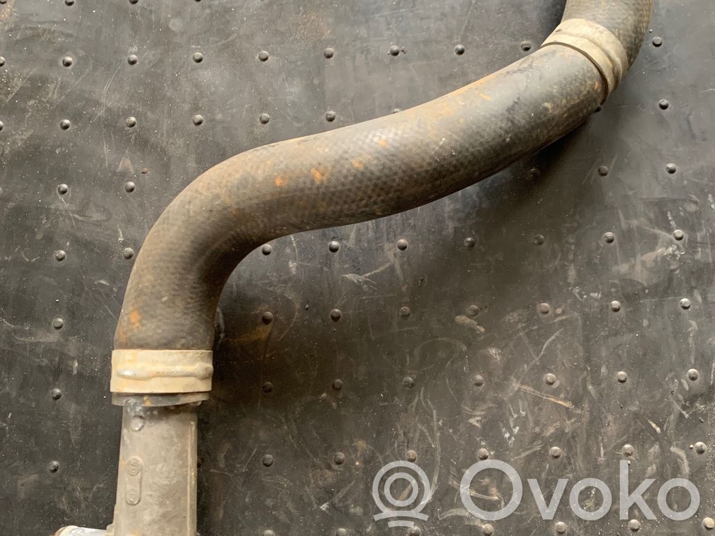 Mercedes-Benz E W211 Engine coolant pipe/hose 