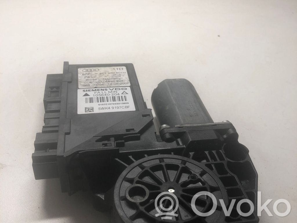 Silnik regulatora szyby drzwi przednich   8E1959801H,9700105990204,5WK49197CBF,105840204