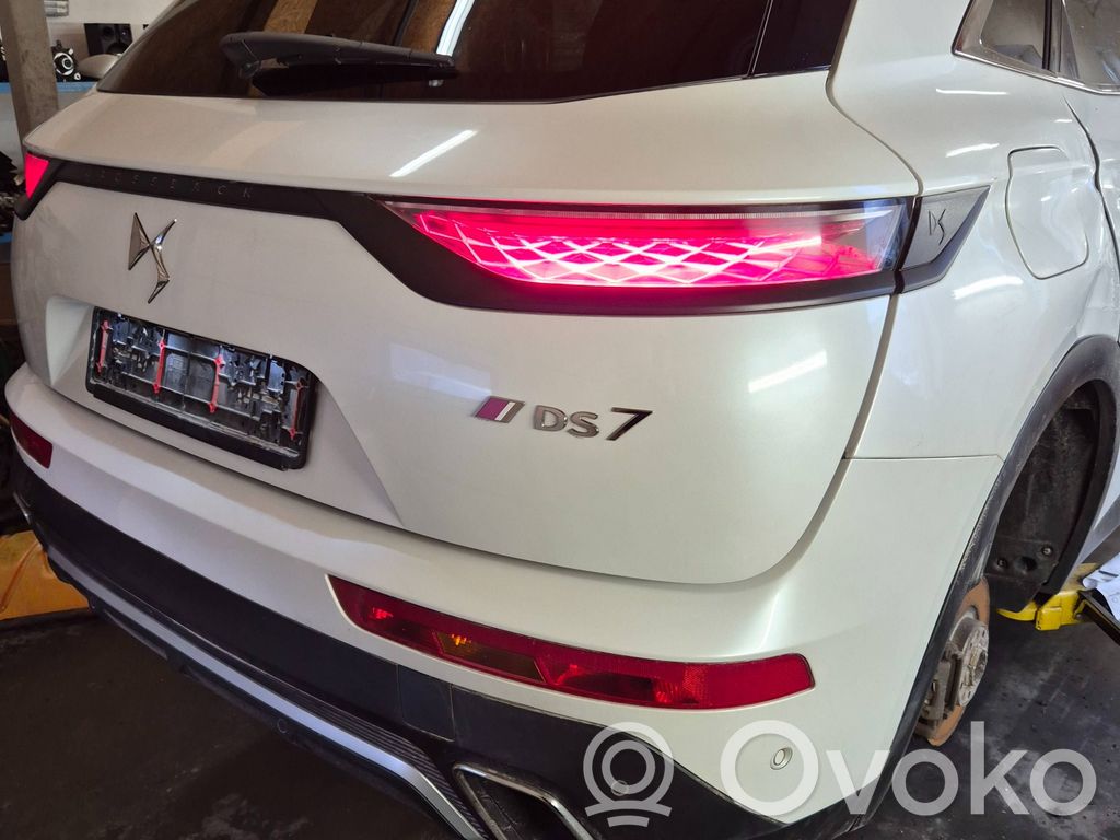 DS Automobiles 7 Crossback Takavalot 