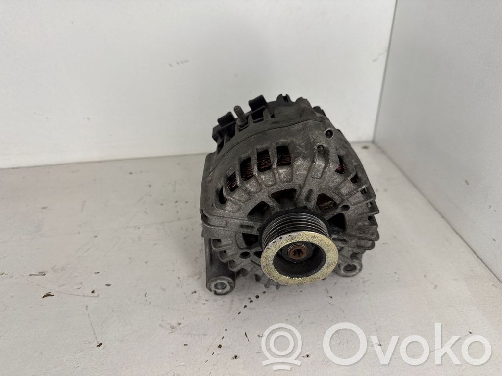 BMW 5 F10 F11 Generatorius 