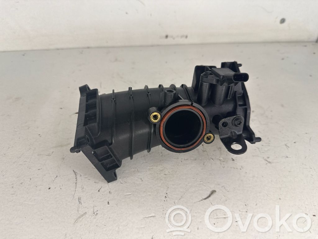 Audi Q7 4M Intake manifold 