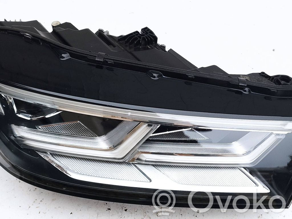 Audi Q5 SQ5 FY Lampa przednia 