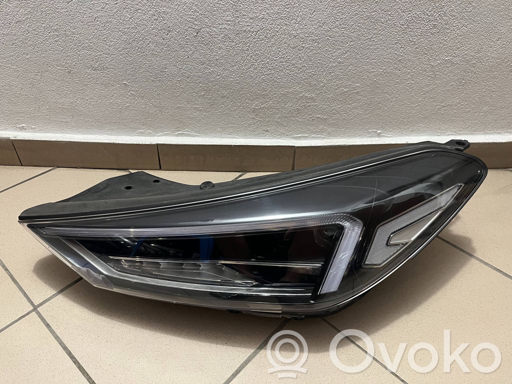 Hyundai Tucson TL Lampa przednia 