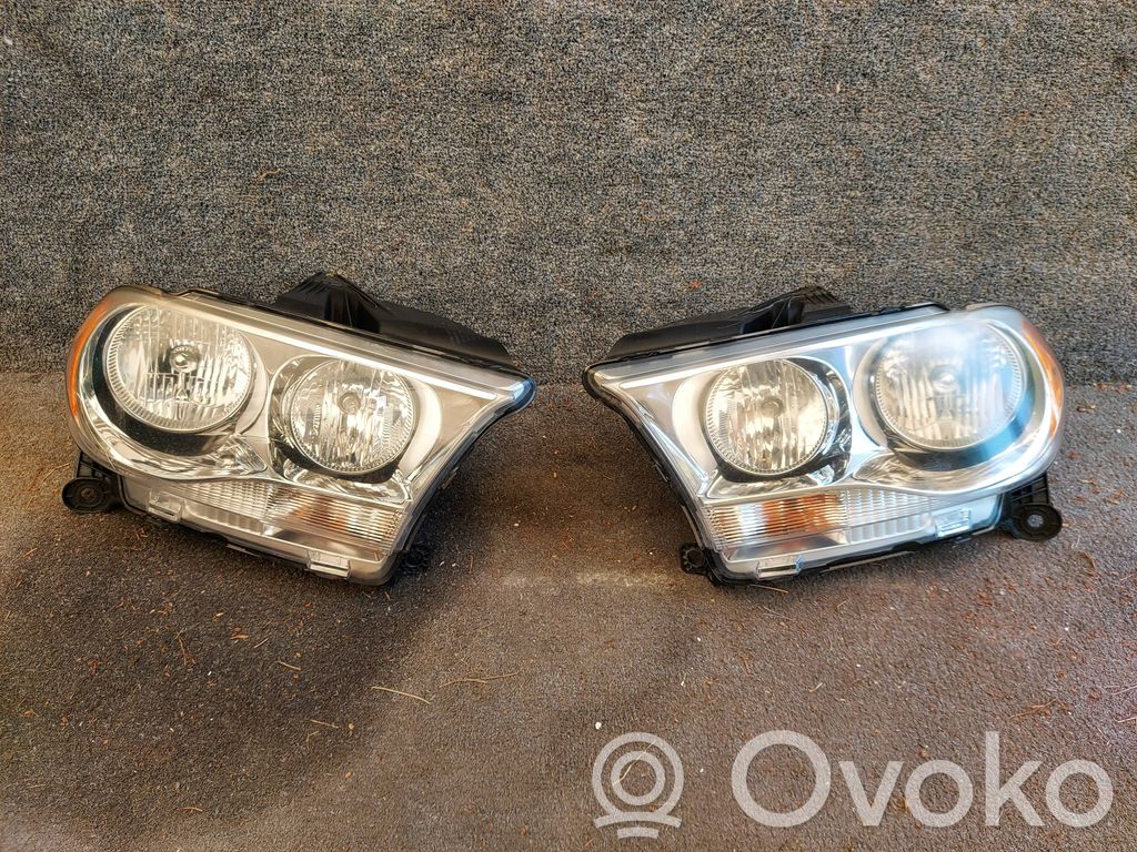 Dodge Durango III Etu-/Ajovalo 
