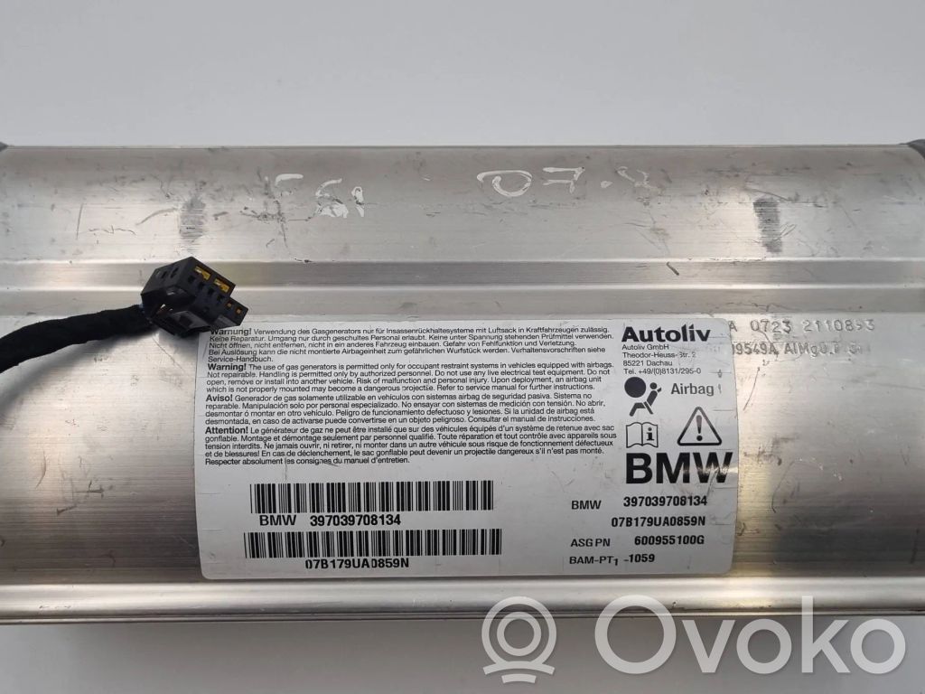BMW 5 E60 E61 Keleivio oro pagalvė 
