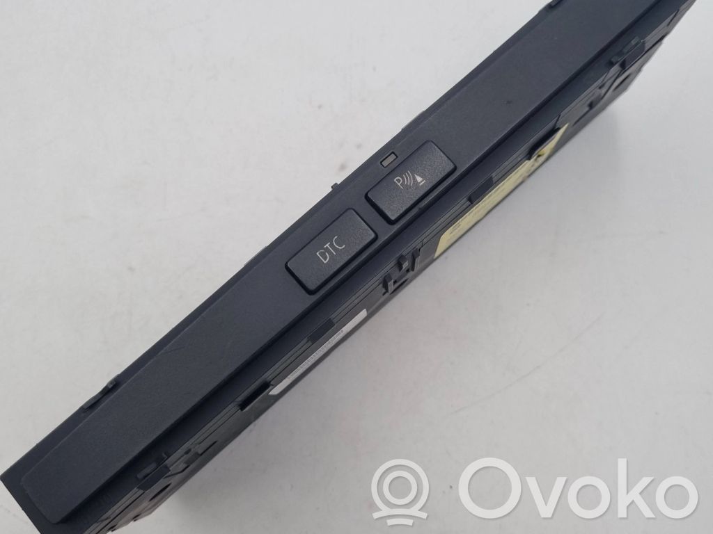 Parking (PDC) sensor switch   6985748,13580660,626233